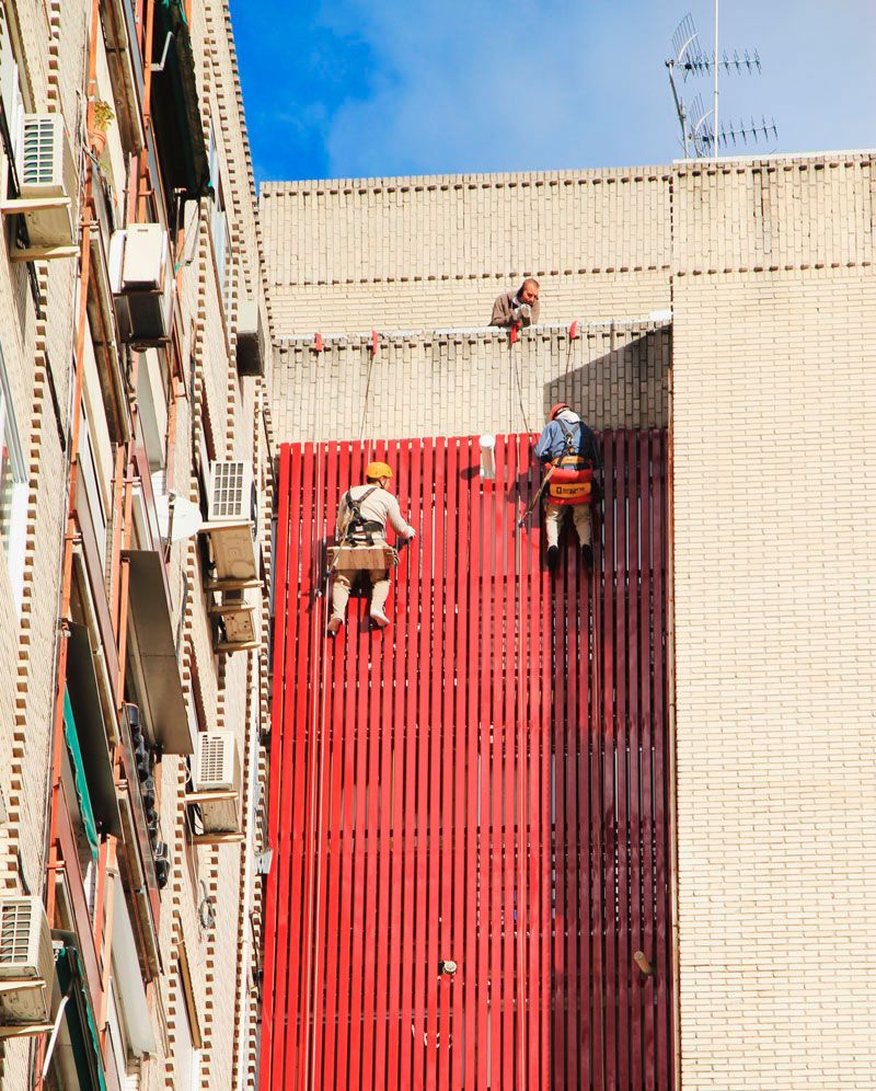 Rehabilitación de fachada principal y patios Cebreros 74